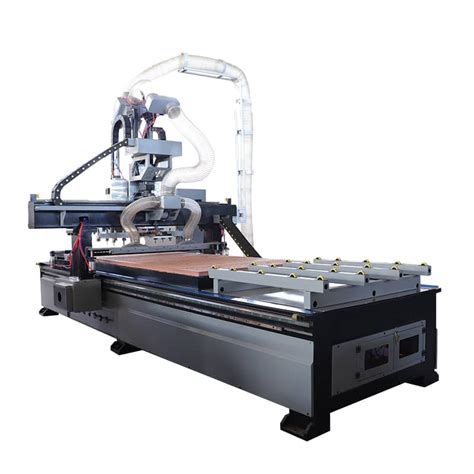 Best Cnc Wood Board Cutting Machine With Saw Blade From China