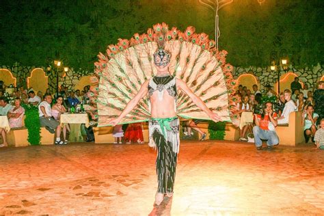 O show de dança noturna turca Kervansaray inclui jantar Marmaris