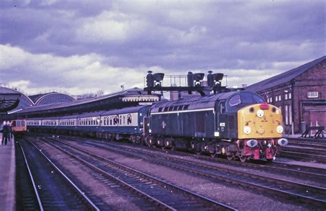 English Electric At York Class 40 No 40122 D200 Departs Flickr