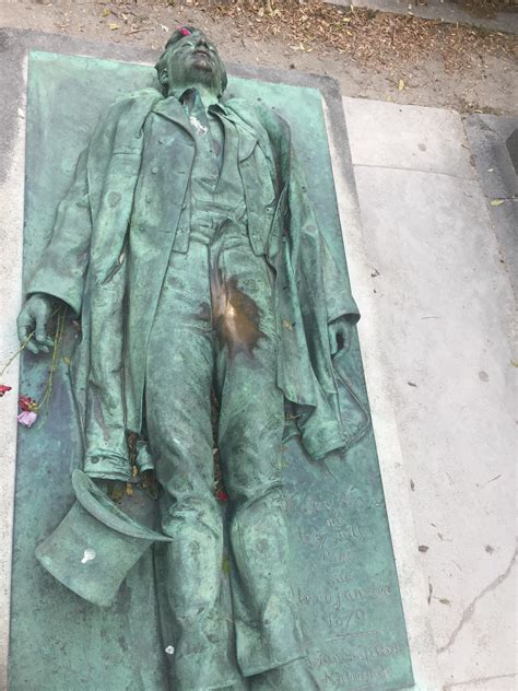 Victor Noir tombstone in Père Lachaise cemetery : r/Wellworn