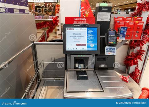 Self Serve Ice Coolers At Buc Ee S Convenience Store Editorial Photo