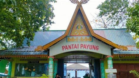 Fakta Menarik Pantai Payung Batu Besar Tempat Wisata Murah Meriah Di