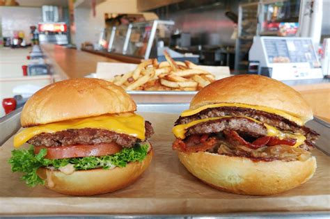 Mooyah Burgers, Fries and Shakes Will Open on Boston Common - Eater Boston