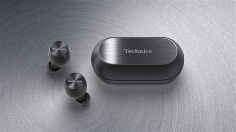 Technics EAH-AZ70W Review - The icing on the technological cake