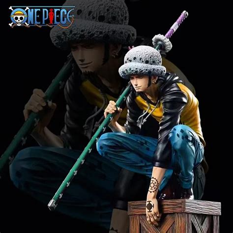 One Piece Figures - 23cm Trafalgar D. Water Law Squatting Action Figure ...