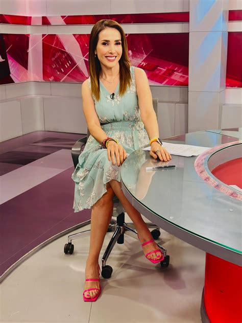 Azucena Uresti Feet Photos