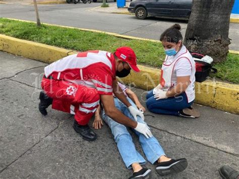 Mujer de la tercera edad es arrollada por vehículo en calle Oaxaca de