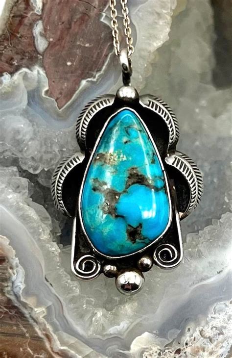 Vintage Navajo Turquoise Necklace Gem