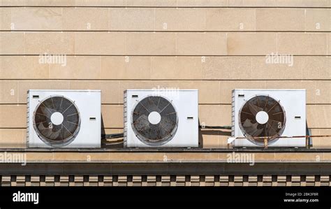 Roof Air Conditioning Unit Hi Res Stock Photography And Images Alamy