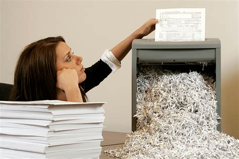 The Best Paper Shredder Buying Guide - PaperShredderHub.com