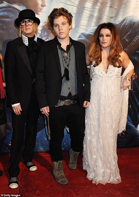 Lisa Marie Presley Reveals Her Son Benjamin Keough S Suicide Destroyed Her In New Essay