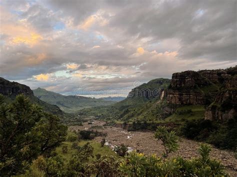 Mnweni Circuit Drakensberg South Africa Stock Image Image Of Northern Mnweni 315050553