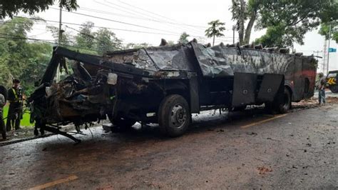 Begini Penampakan Bus Pariwisata Yang Masuk Jurang Di Tasikmalaya