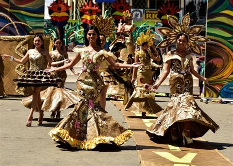 10 Best FESTIVALS IN ANTIQUE (Street dance & Parades) - Jon to the ...