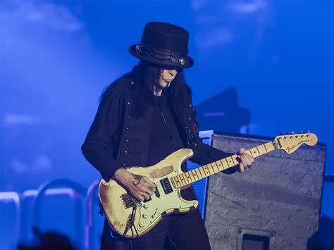 “This one was the first prototype that I built in my kitchen”: Mick Mars shows off his guitar ...