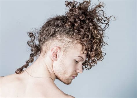 20 Curly Mullet Hairstyles For Men To Rock In 2024