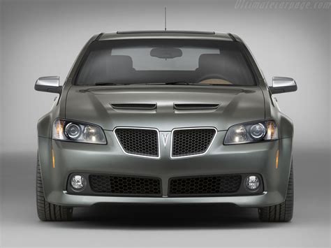 Pontiac G8 GT High Resolution Image (2 of 6)