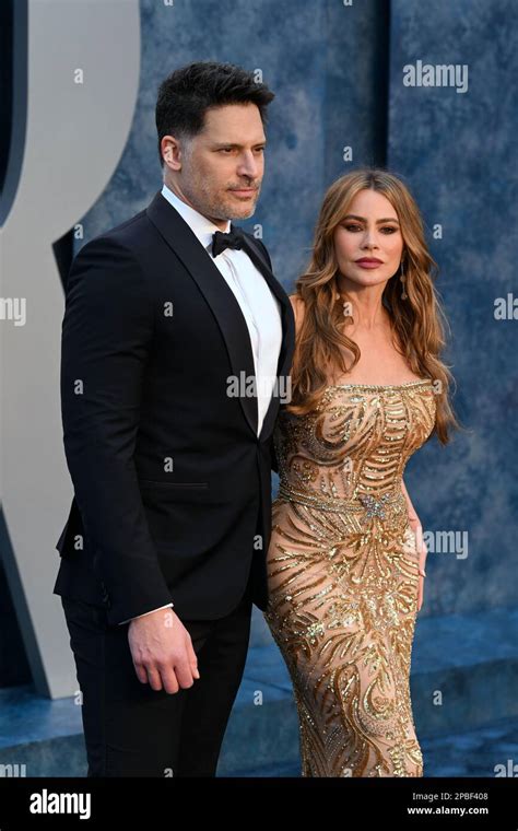 Joe Manganiello Und Sofia Vergara Nehmen An Der Vanity Fair Oscar Party