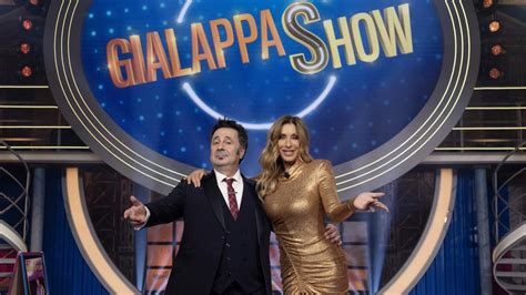 Gialappashow Comici Ospiti E Anticipazioni Di Stasera Ottobre