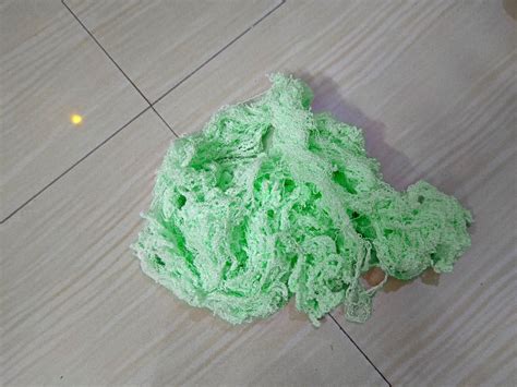 Shredded Or Threaded Pista Green Cotton Waste For Cleaning Purpose