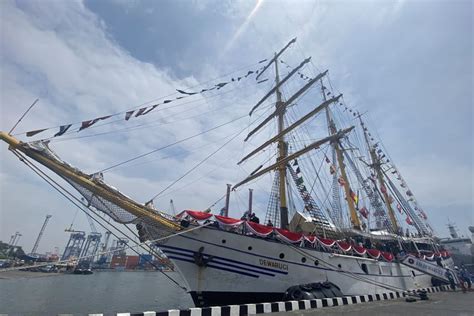 KRI Dewaruci Legenda Indonesia Yang Cuma Ada Satu Di Dunia