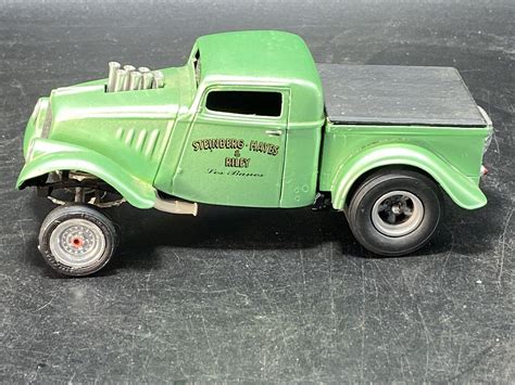 Ron Bizio 33 Willys Pickup Gasser WIP Drag Racing Models Model