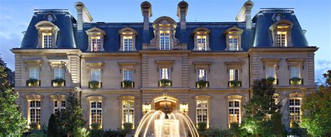 Luxury Hotel In Paris France | IUCN Water