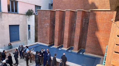 La Spezia La Fontana Delle Poste Torna Allantico Splendore