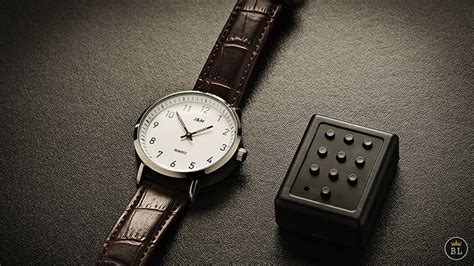 The Watch by João Miranda White Classic