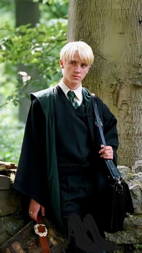 Pin By Олеся On Ваши пины Harry Draco Draco Malfoy Harry Potter