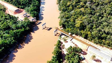 DER de Minas libera ao tráfego nova ponte sobre o Rio Paracatu no