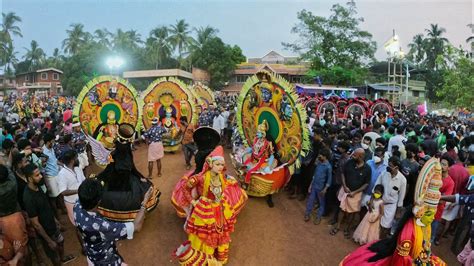 Kechery Parappukavu Pooram 2022 Vela Varavu കചചര പറപപകകവ