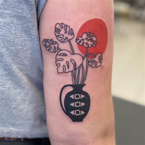 My new tattoo done by John W. at Deluxe Tattoo in Chicago, IL : r/tattoos