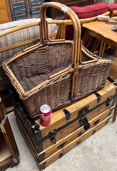 Wicker Basket Dixon S Auction At Crumpton