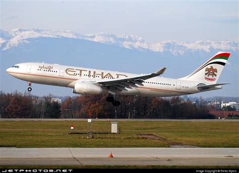 A Eyn Airbus A Etihad Airways Mathias Moeri Jetphotos