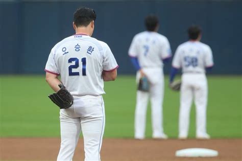 오승환 첫 선발등판서 5이닝 3실점역대 최고령 기록 경신 네이트 스포츠