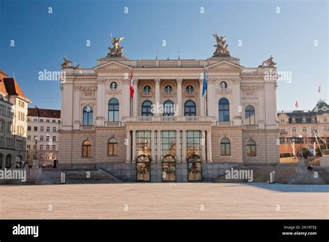 Zurich Opera House - Zurich, Switzerland Stock Photo - Alamy