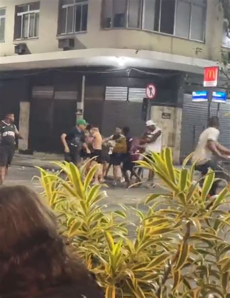 Torcedores Do Fluminense E Boca Juniors Voltam A Brigar Em Copacabana