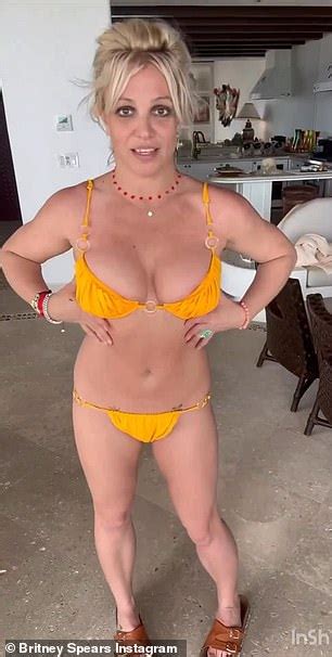 Britney Spears Shows Off New Yellow Bikini And Beaded Jewelry As She