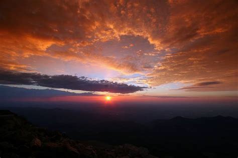 Pikes Peak Sunrise Stock Photos, Pictures & Royalty-Free Images - iStock