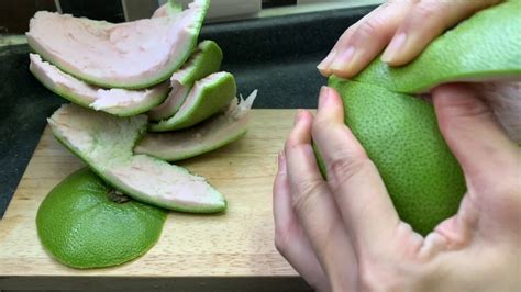 How To Peel A Pomelo Youtube