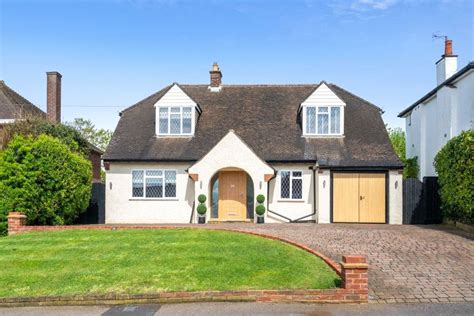 Bed Detached House For Sale In Toms Lane Kings Langley