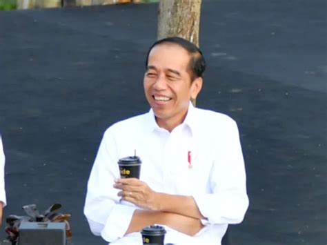 Kampanye Pemilu Dimulai Jokowi Adu Gagasan Dengan Senyum Dan Gembira