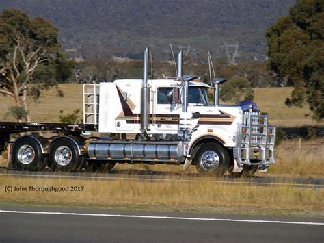 Kenworth Classic Cab T900 May 2017 Southbound On The Hume … Flickr