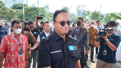 Foto Anies Baswedan Imbau Penonton Formula E Tak Bawa Spanduk Politik