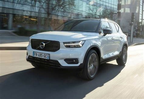 Location Voitures Volvo Xc40 Hybride Rechargeable Drivalia