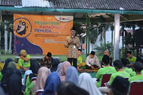 Kemenpora Dorong Kemandirian Santri Melalui Pesantren Ramadhan Pemuda