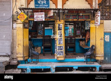 Hairdresser In The Street Hi Res Stock Photography And Images Alamy