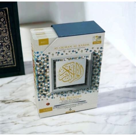 Al Quran Perjuzuk Ar Riyadh Saiz B5 17 5 Cm X 25 Cm Shopee Malaysia