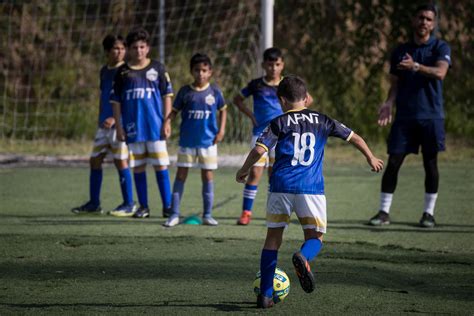 Una Academia De F Tbol Para Ni Os Sue A Con Llevar A Venezuela A La